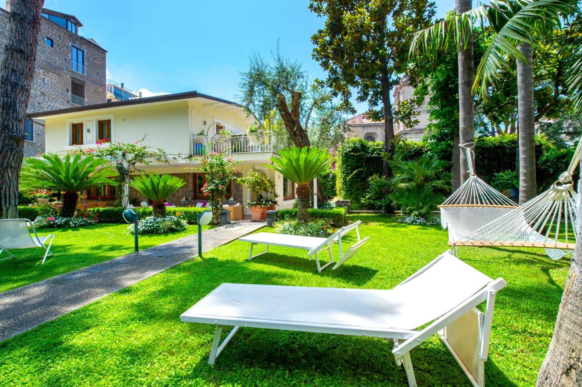 Sorrentovibes - Villa In Sorrento Center With Gardens And Outdoor Space المظهر الخارجي الصورة