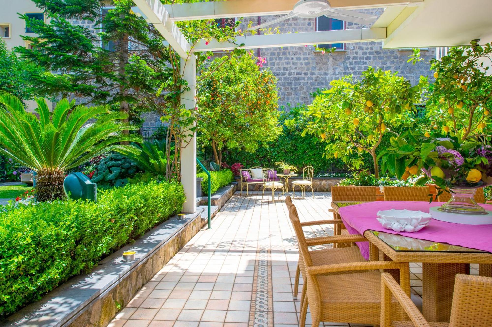 Sorrentovibes - Villa In Sorrento Center With Gardens And Outdoor Space المظهر الخارجي الصورة